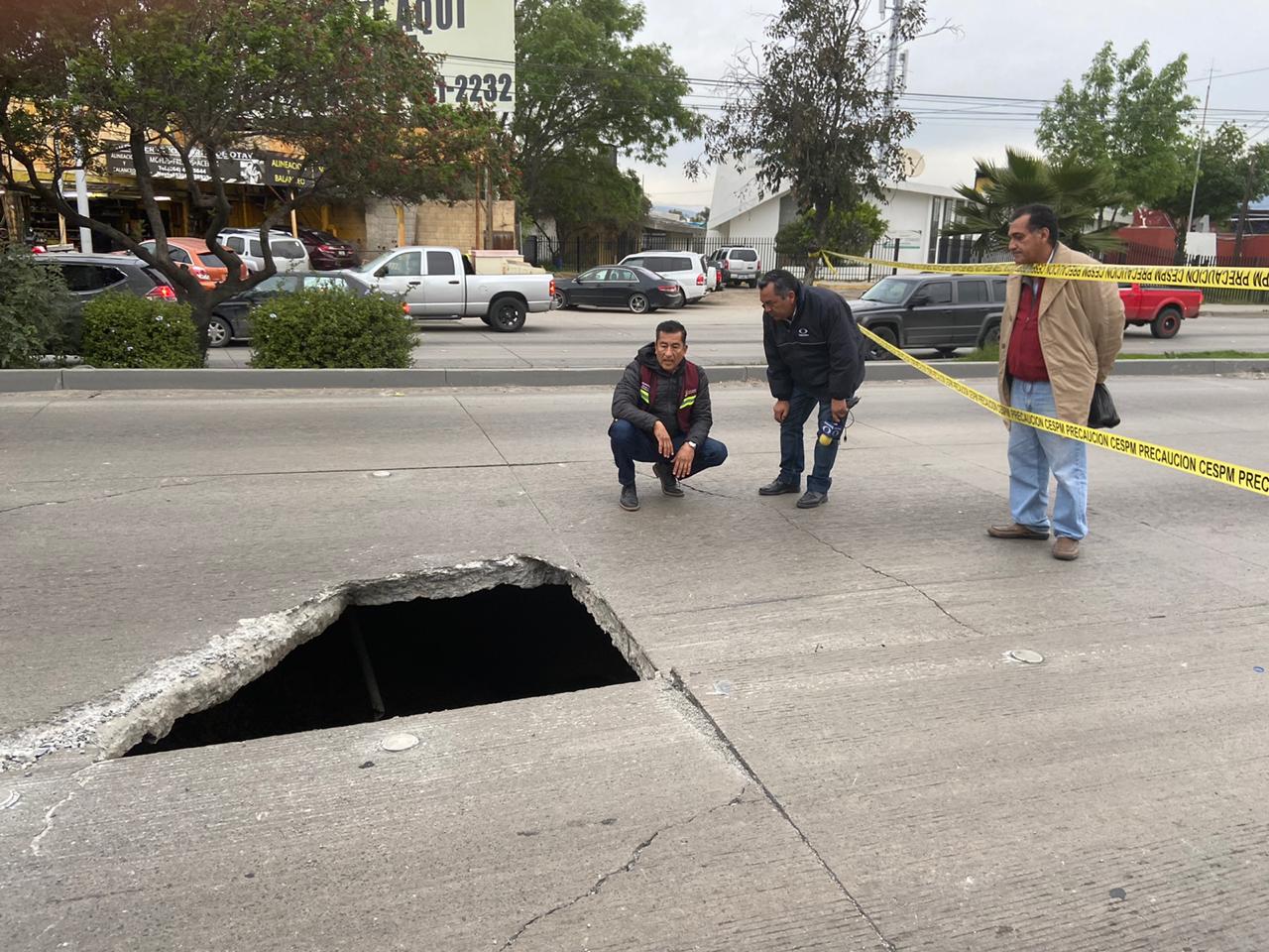 La vialidad permanecerá cerrada al tránsito vehicular en sentido de Norte a Sur, durante aproximadamente 20 días, se recomienda usar la calle Azteca Sur, como ruta alterna.