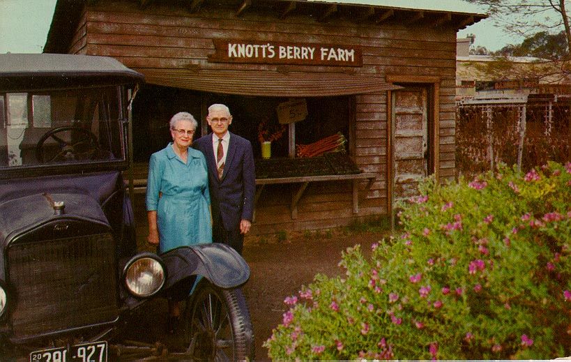 Walter & Cordelia Knott at Berry Stand